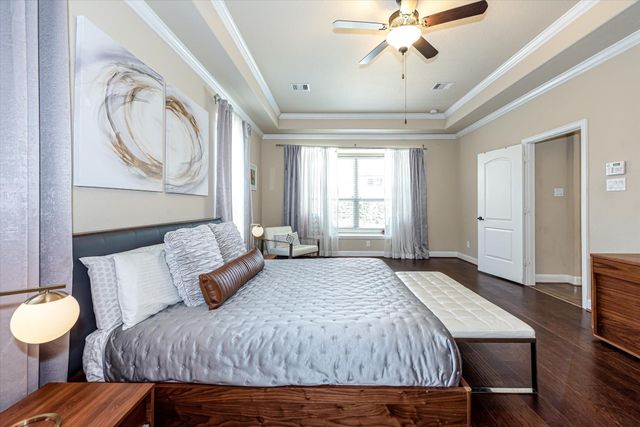 6 Camplight Court, Spring, TX 77389