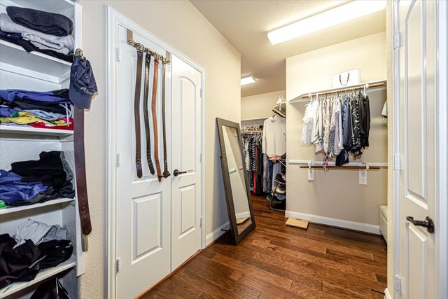6 Camplight Court, Spring, TX 77389