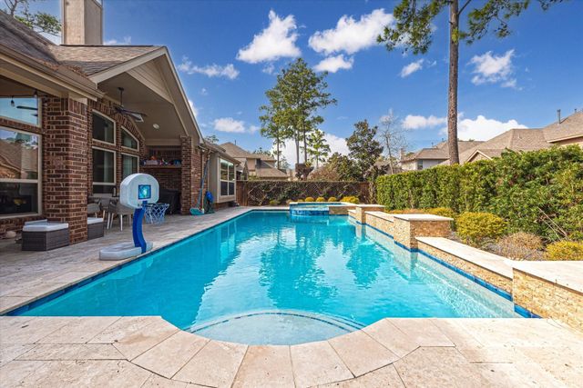 6 Camplight Court, Spring, TX 77389