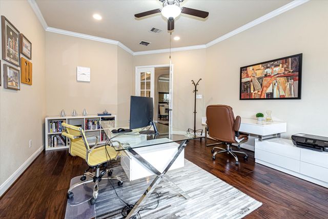6 Camplight Court, Spring, TX 77389