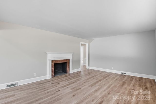 3916 Arvin Drive, Charlotte, NC 28269