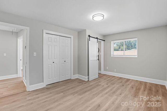 3916 Arvin Drive, Charlotte, NC 28269