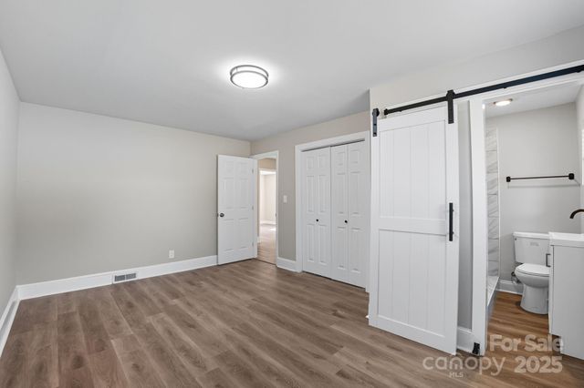 3916 Arvin Drive, Charlotte, NC 28269