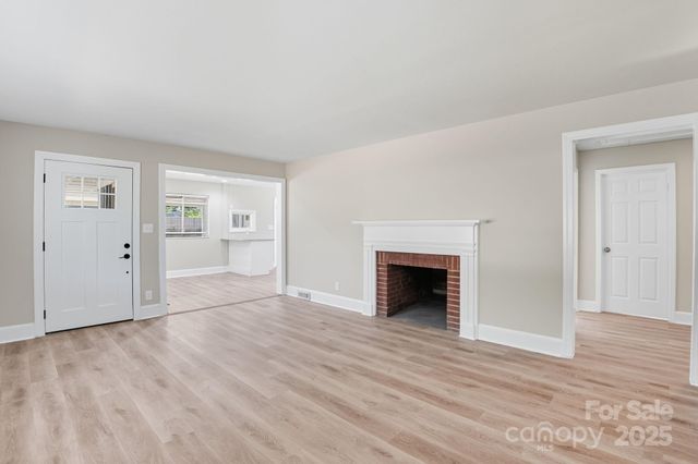 3916 Arvin Drive, Charlotte, NC 28269