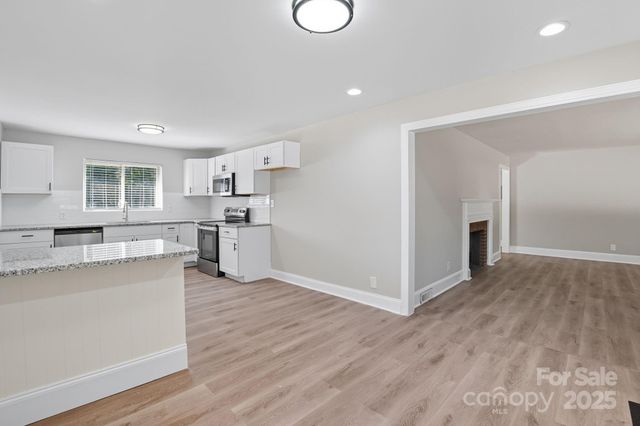 3916 Arvin Drive, Charlotte, NC 28269