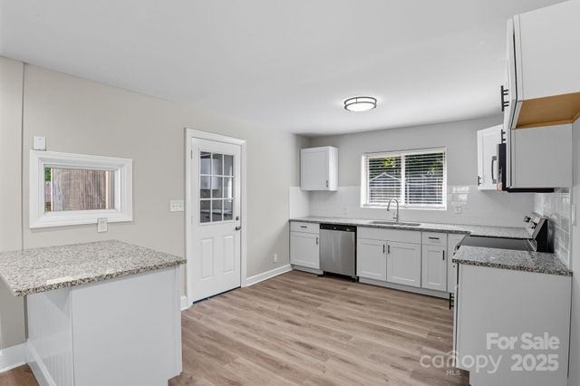 3916 Arvin Drive, Charlotte, NC 28269