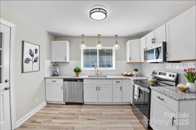 3916 Arvin Drive, Charlotte, NC 28269