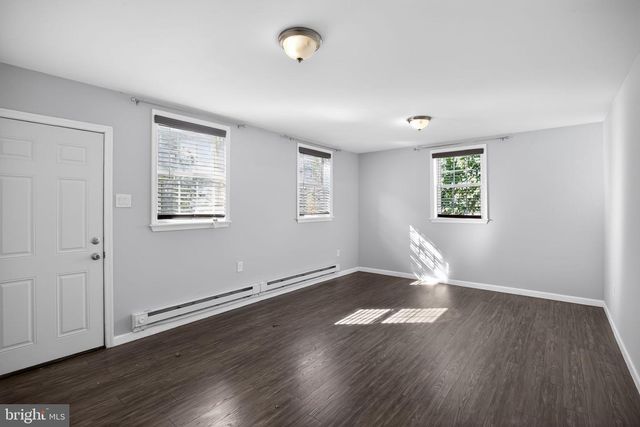 54 HIGHLAND AVE, Belmont Hills, PA 19004