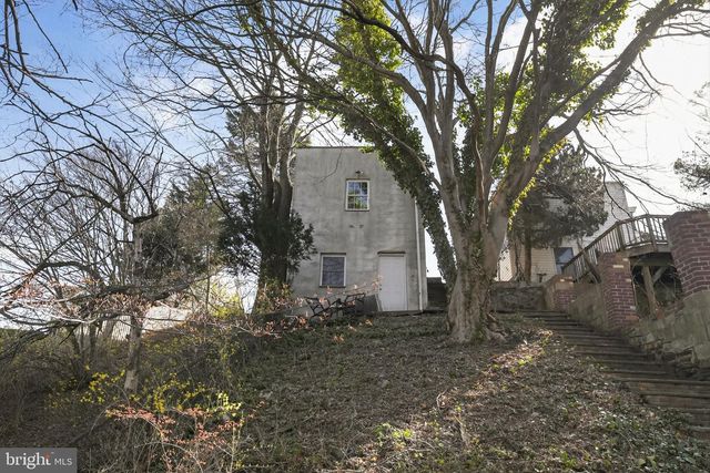 54 HIGHLAND AVE, Belmont Hills, PA 19004
