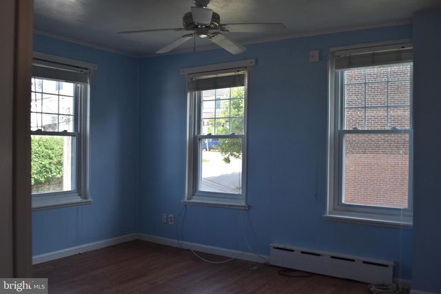 54 HIGHLAND AVE, Belmont Hills, PA 19004