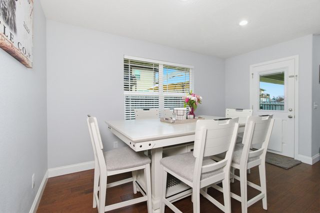 1655 N Old Castle Road, Nixa, MO 65714