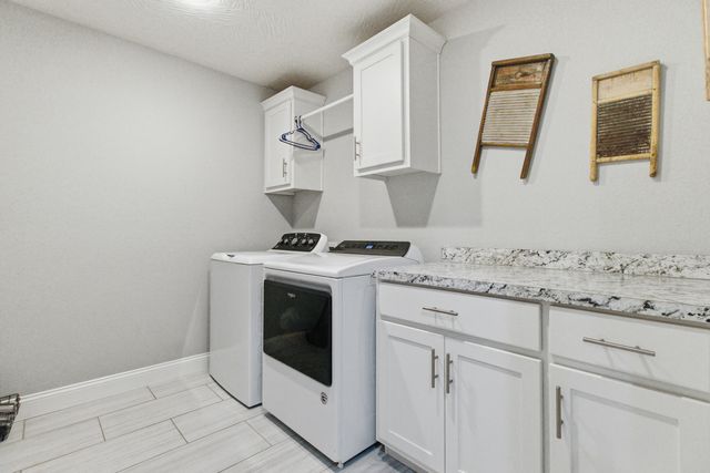 1655 N Old Castle Road, Nixa, MO 65714