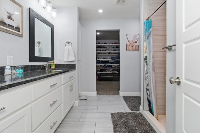 1655 N Old Castle Road, Nixa, MO 65714