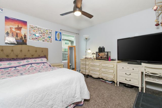 1655 N Old Castle Road, Nixa, MO 65714