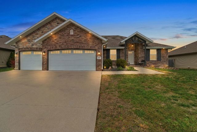 1655 N Old Castle Road, Nixa, MO 65714