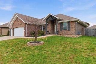 1655 N Old Castle Road, Nixa, MO 65714