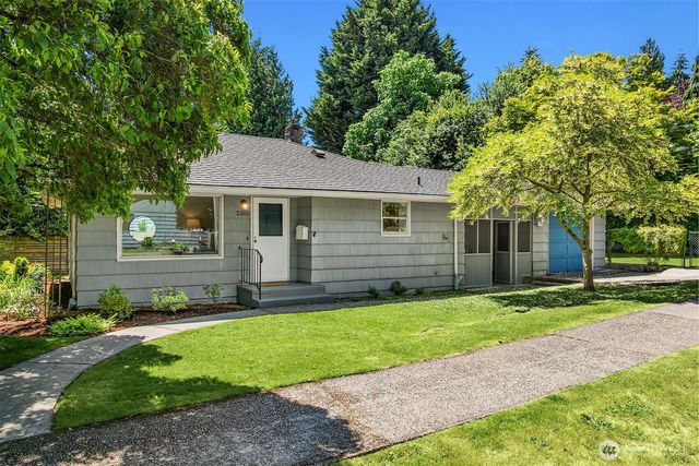 2265 NE 73rd Street, Seattle, WA 98115