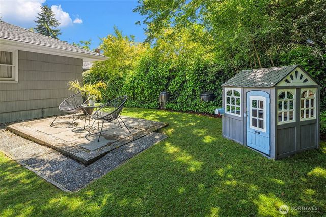 2265 NE 73rd Street, Seattle, WA 98115