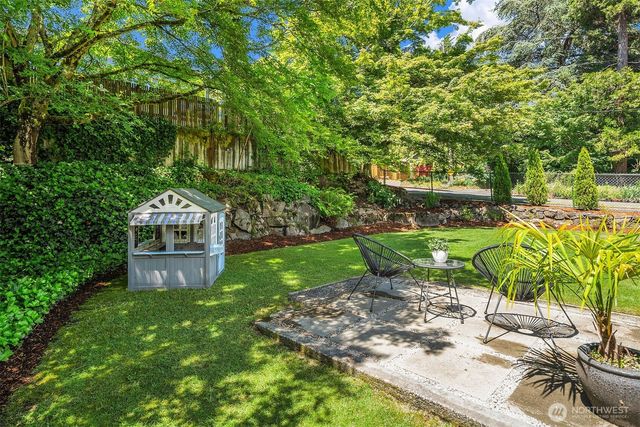 2265 NE 73rd Street, Seattle, WA 98115