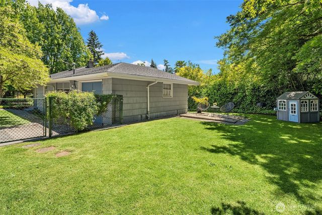 2265 NE 73rd Street, Seattle, WA 98115