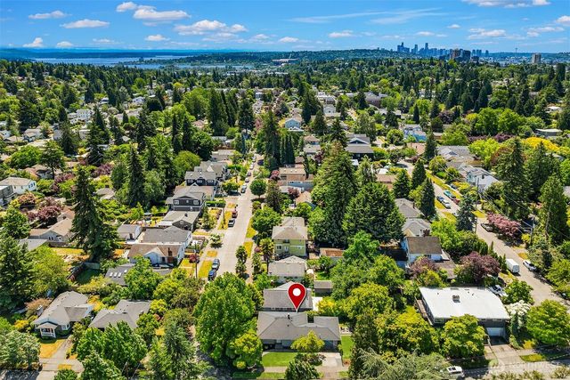 2265 NE 73rd Street, Seattle, WA 98115