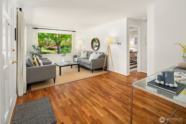 2265 NE 73rd Street, Seattle, WA 98115