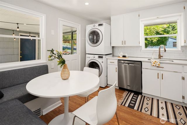 2265 NE 73rd Street, Seattle, WA 98115
