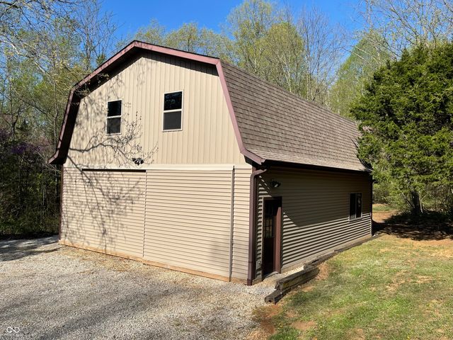 204 Hardin Ridge Road, Bedford, IN 47421