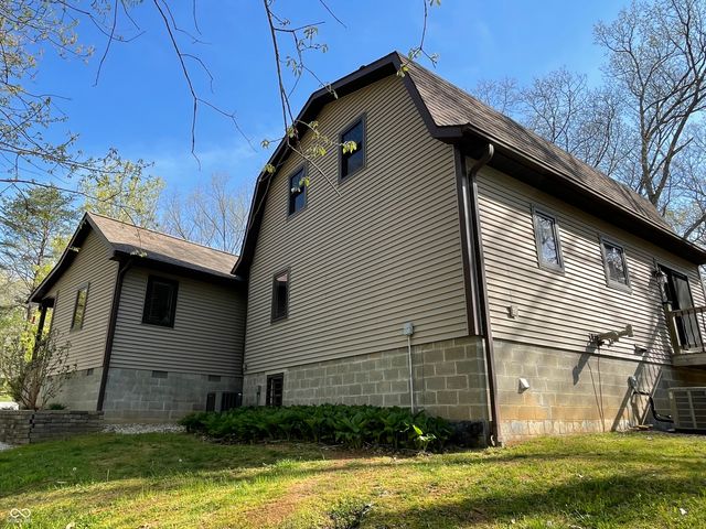 204 Hardin Ridge Road, Bedford, IN 47421