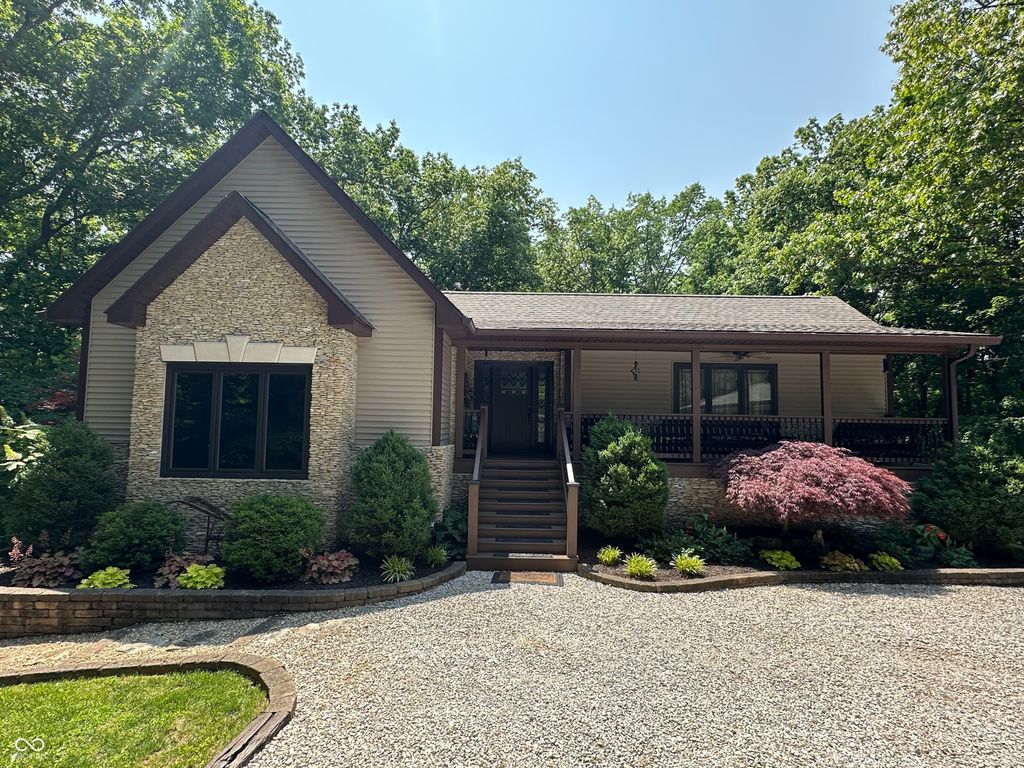 204 Hardin Ridge Road, Bedford, IN 47421