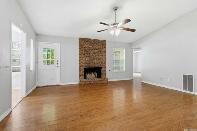 5719 Creekwood St, San Antonio, TX 78233