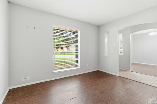 5719 Creekwood St, San Antonio, TX 78233