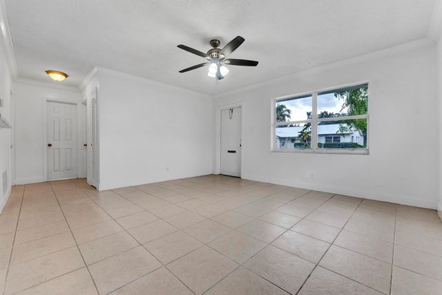 7005 NW 66th Ter, Tamarac, FL 33321