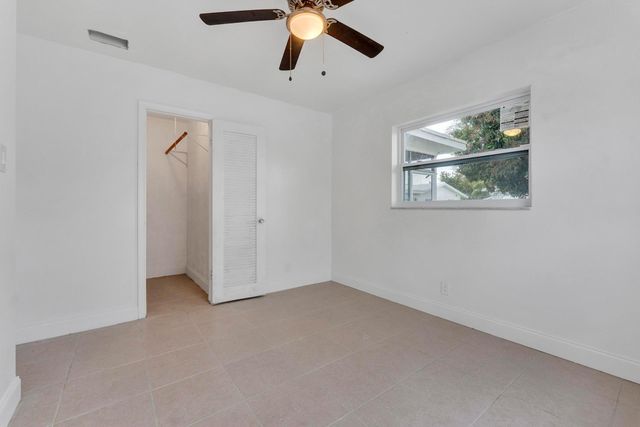 7005 NW 66th Ter, Tamarac, FL 33321
