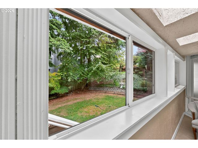 8674 Sw 168TH Ave, Beaverton, OR 97007