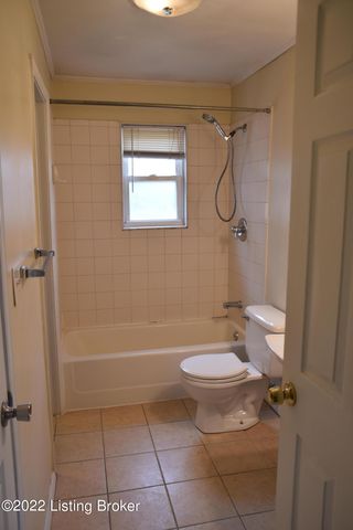11408 Center Hill Ct, Louisville, KY 40241
