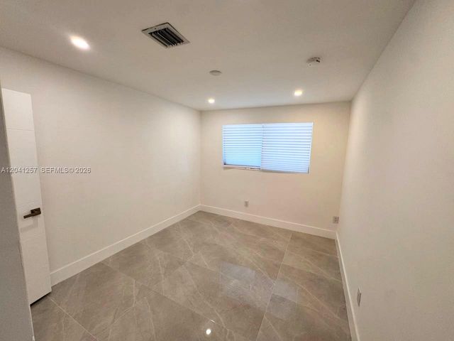 19700 NE 11th Place, Miami, FL 33179