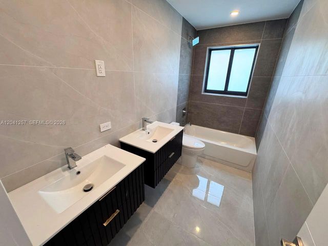 19700 NE 11th Place, Miami, FL 33179