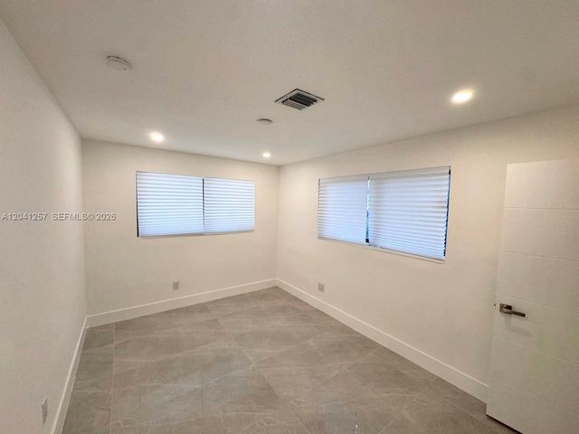 19700 NE 11th Place, Miami, FL 33179
