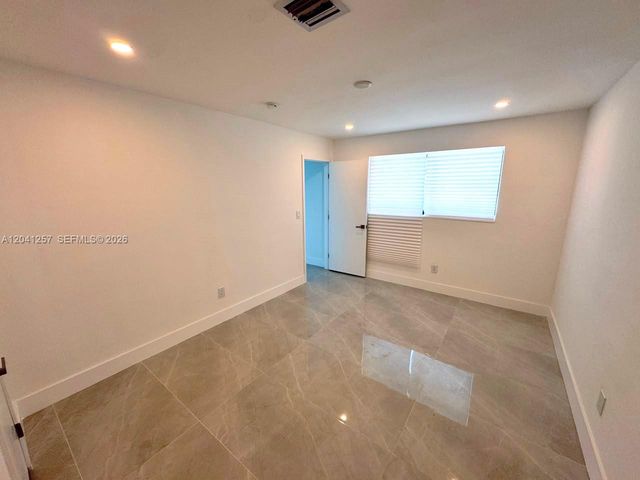 19700 NE 11th Place, Miami, FL 33179
