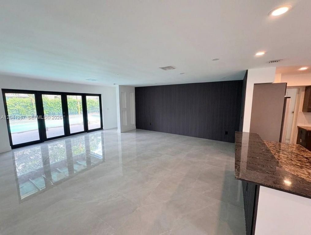 19700 NE 11th Place, Miami, FL 33179