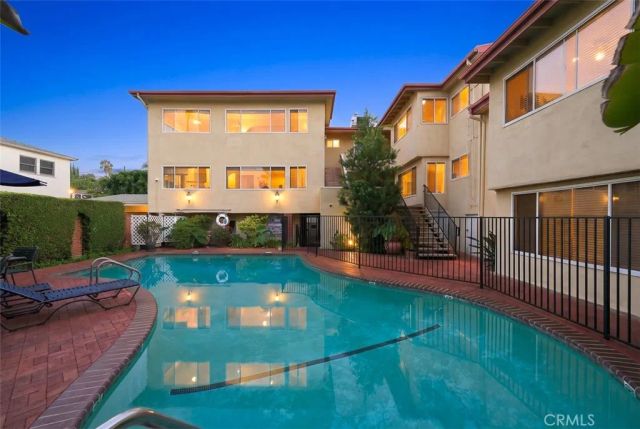 14934 Dickens Street 12A, Sherman Oaks, CA 91403