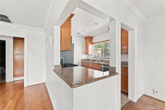 14934 Dickens Street 12A, Sherman Oaks, CA 91403