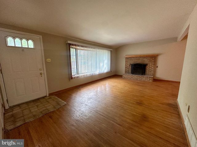 379 HARRISON AVE, West Berlin, NJ 08091
