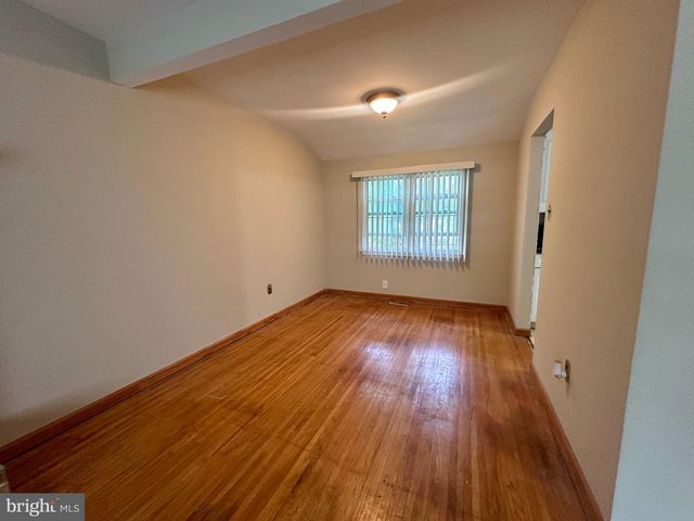 379 HARRISON AVE, West Berlin, NJ 08091