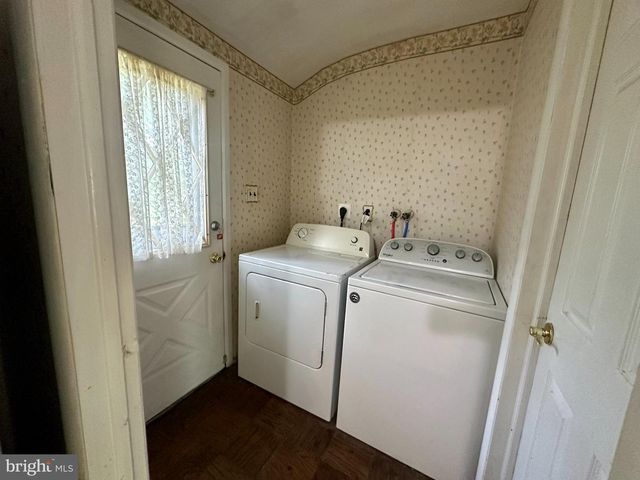 379 HARRISON AVE, West Berlin, NJ 08091