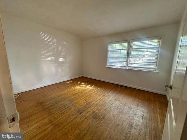 379 HARRISON AVE, West Berlin, NJ 08091