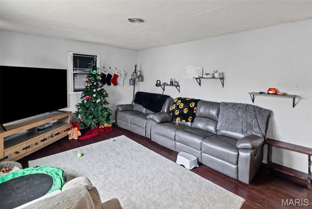 906 24th Street, Granite City, IL 62040