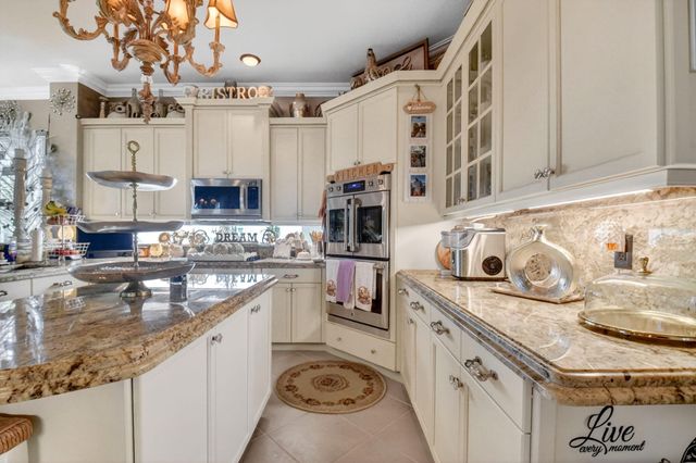 611 Edgebrook Lane, Royal Palm Beach, FL 33411
