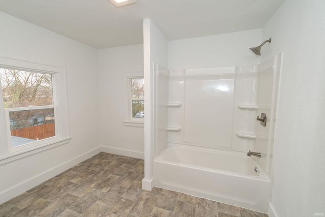 626 E Dubail Avenue, South Bend, IN 46613